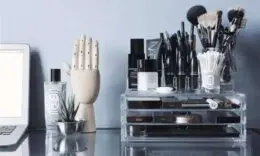 塑料制品中使用色母粒着色会产生褪色现象吗？